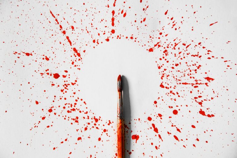 Come eliminare le macchie di sangue dai tessuti: il rimedio infallibile