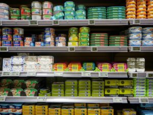 Il tonno in scatola fa male? Ecco la marca che fa male a cuore, ossa e occhi